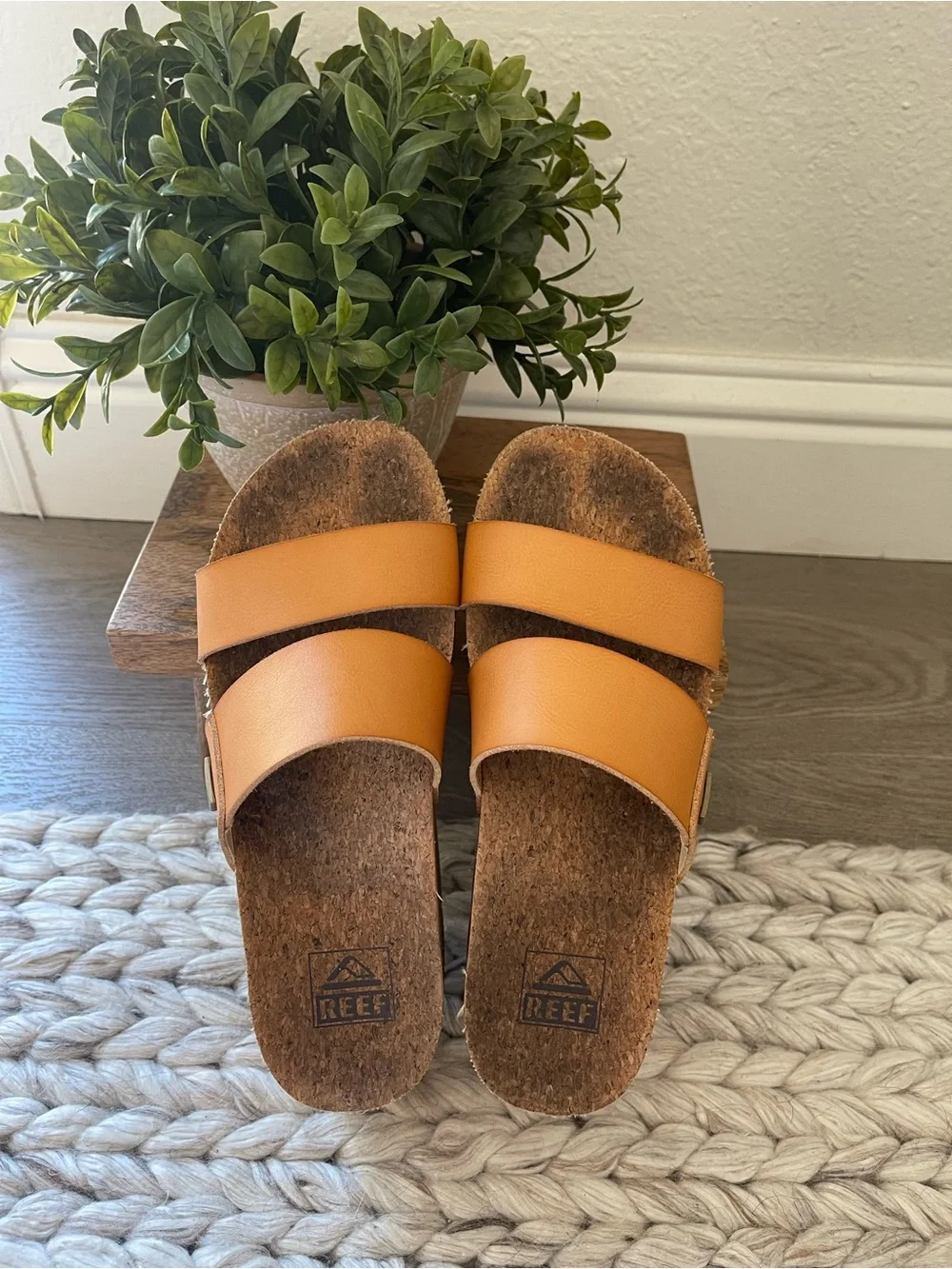 Reef Women's Cushion Vista Higher Sandals in Natural - Picture 5 of 8